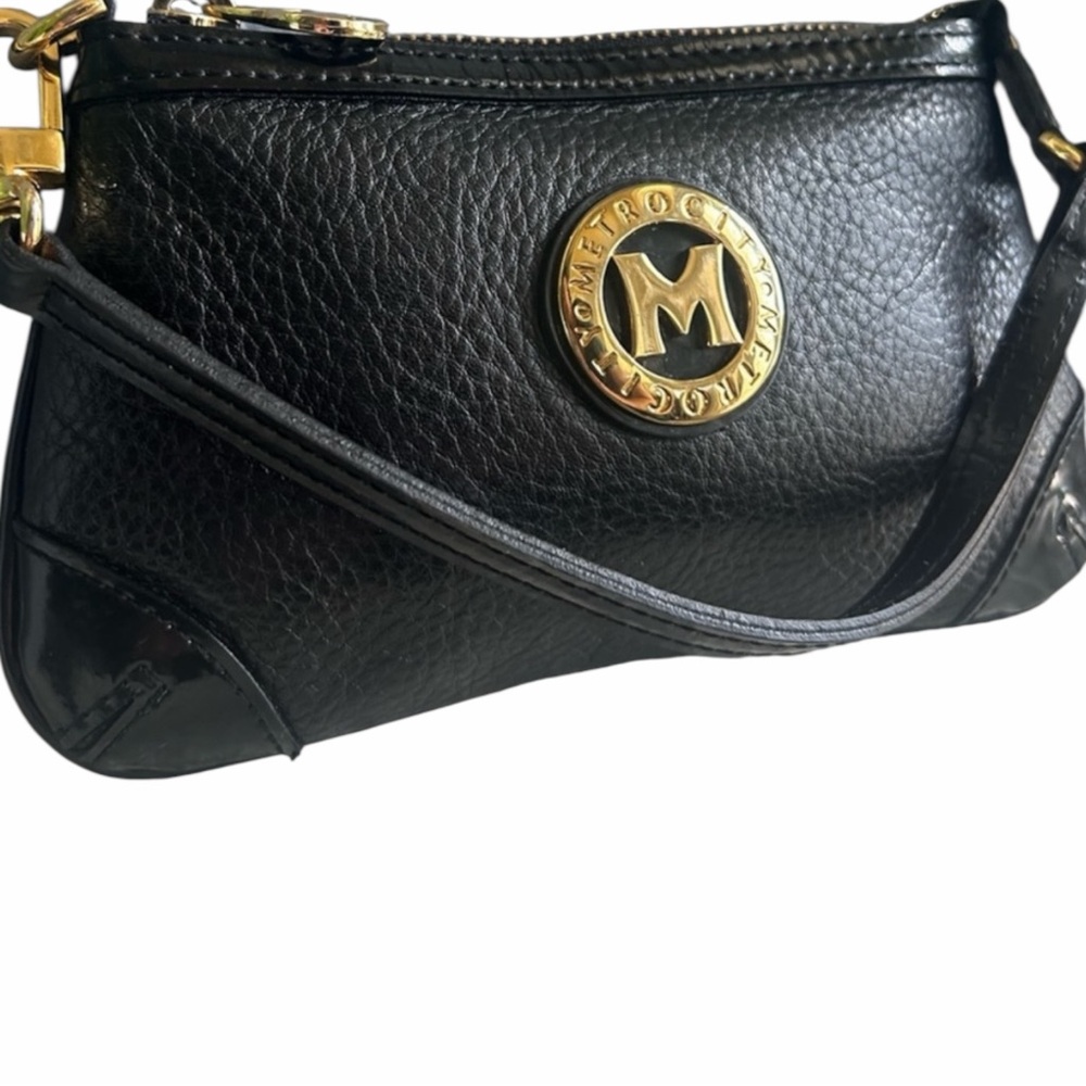 METRO Leather Wristlet Clutch Excellent Condition - Picture 5 of 9